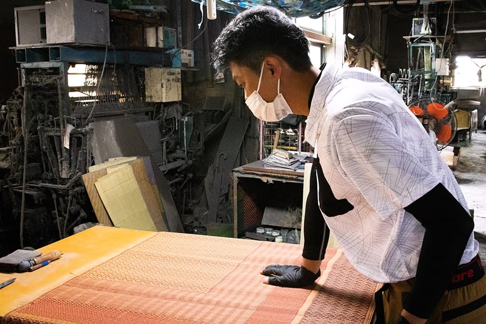 い草ラグ生産者 椛島一郎さんが語る、い草ラグの進化