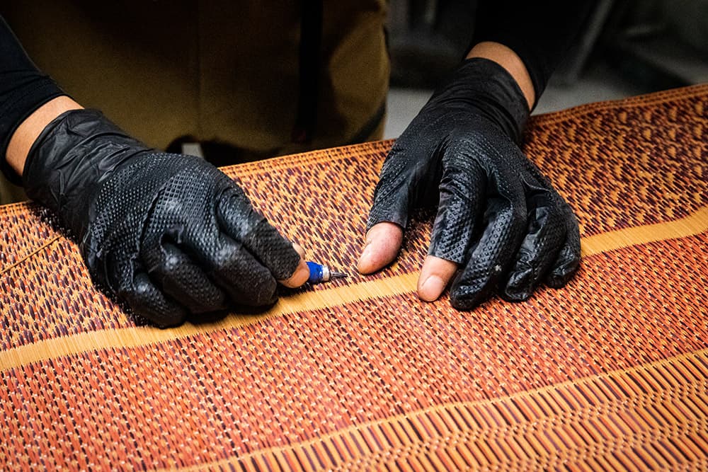 繋がるものづくり-い草ラグ生産者 椛島裕喜さんが語る、い草ラグの継承-