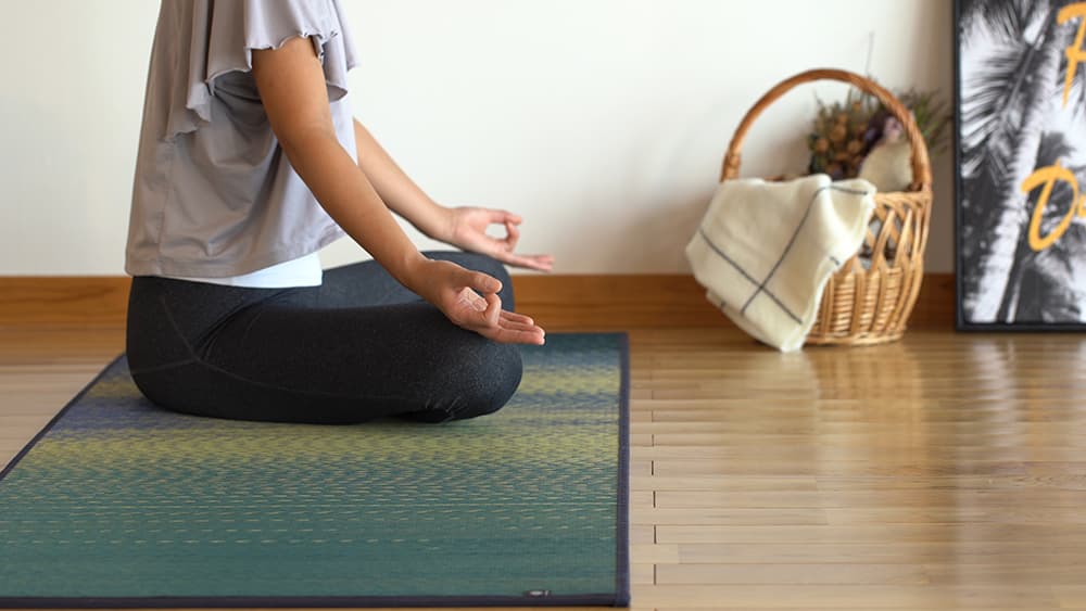 繋がるものづくり-ヨガインストラクター 橋口ひとみ先生が語る、畳ヨガの魅力 (前編)